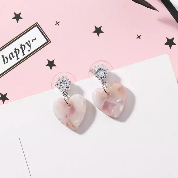Lush Style Finds Jewelry - 🆕 MINA Heart Dangle Earrings